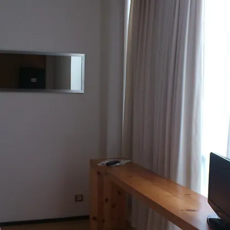 Hotel La Plaza Ii