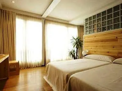 Otel La Plaza Ii Luanco