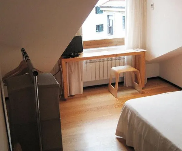 Hotel La Plaza Ii 3*