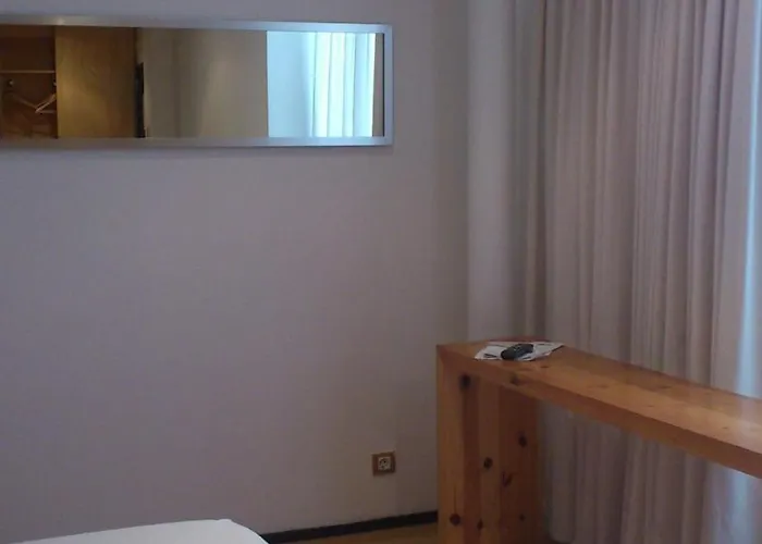 Hotel La Plaza Ii 3*