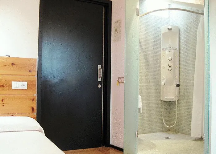 Hotel La Plaza Ii 3*