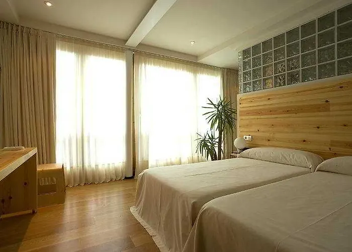 La Plaza Ii Hotel 3*