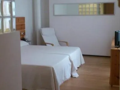 La Plaza Ii Hotel 3*